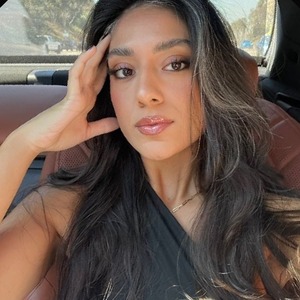 Hailey Daily, Beauty and Lifestyle - BEAR MINIMUM creator